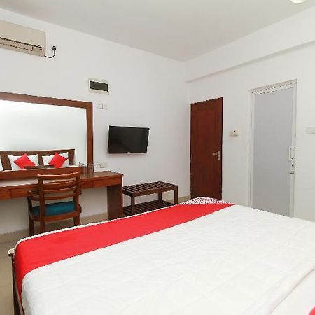 Oyo 126 Reliance Hotel 可倫坡 外观 照片