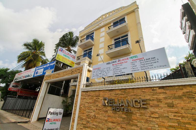 Oyo 126 Reliance Hotel 可倫坡 外观 照片